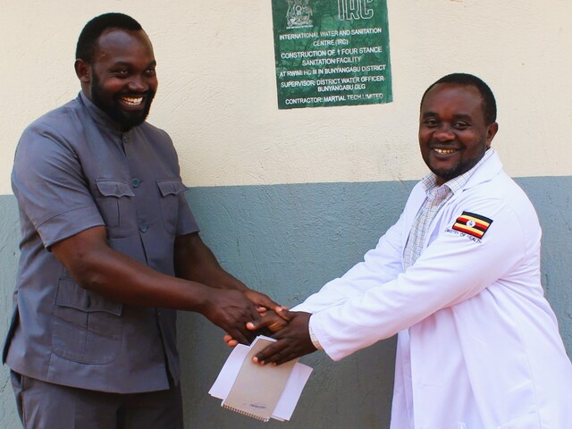 men shaking hands