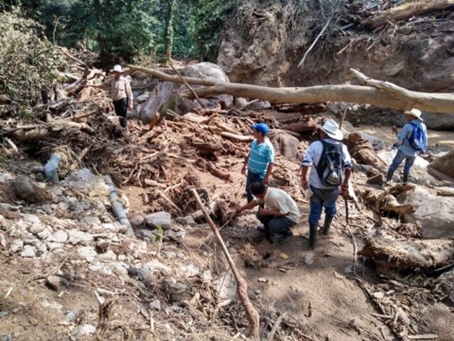 Hurricane damage in Honduras - photo Water For People