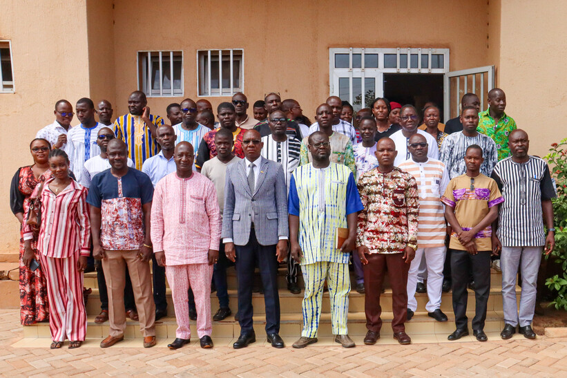 Stakeholders from operators, municipalities, and regional water directorates gathered for a regional performance review workshop (Ph, IRC Burkina)