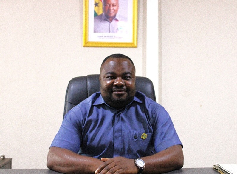 Mr Pius Sampson Opoku, Municipal Chief Executive (MCE) Mr. Pius Sampson Opoku, Municipal Chief Executive (MCE)