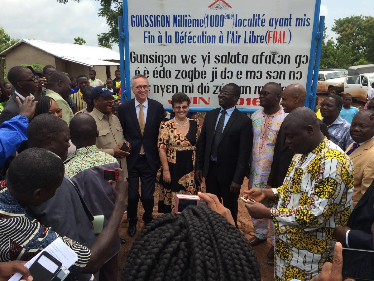 Celebrating 1000 ODF communities in Benin. Photo:Michiel Smet/Netherlands Embassy Benin Celebrating 1000 ODF communities in Benin
