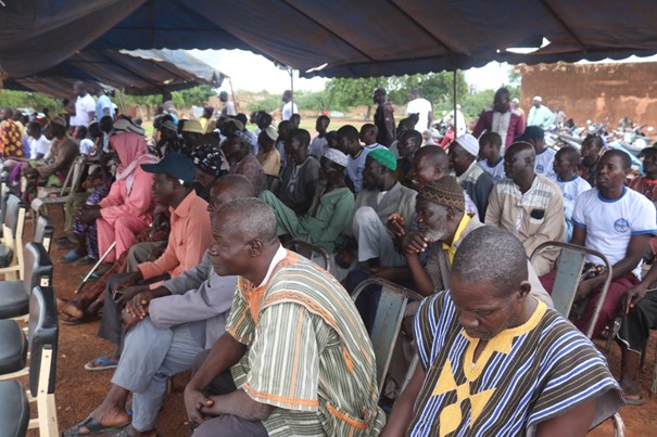 Nearly a thousand people were mobilised (Ph. Production Universal)