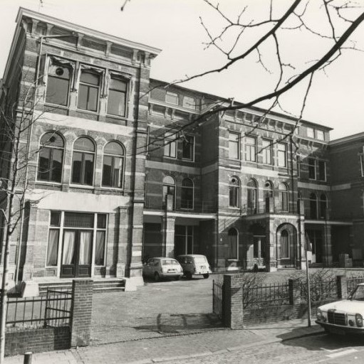 1969