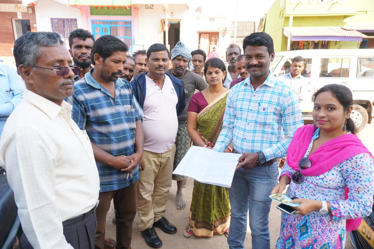 Ganjam district: district and Gram Panchayat officials and the Village Water and Sanitation Committee with the tariff collection registration Ganjam district: district and Gram Panchayat officials and the Village Water and Sanitation Committee with the tariff collection registration