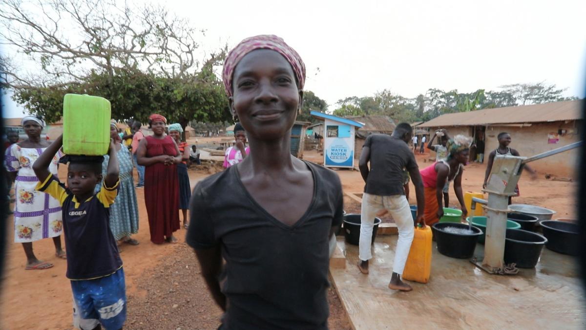 Water vendor in Agravi, Asutifi North, Ghana. Peter McIntyre/IRC Water vendor in Agravi, Asutifi North, Ghana