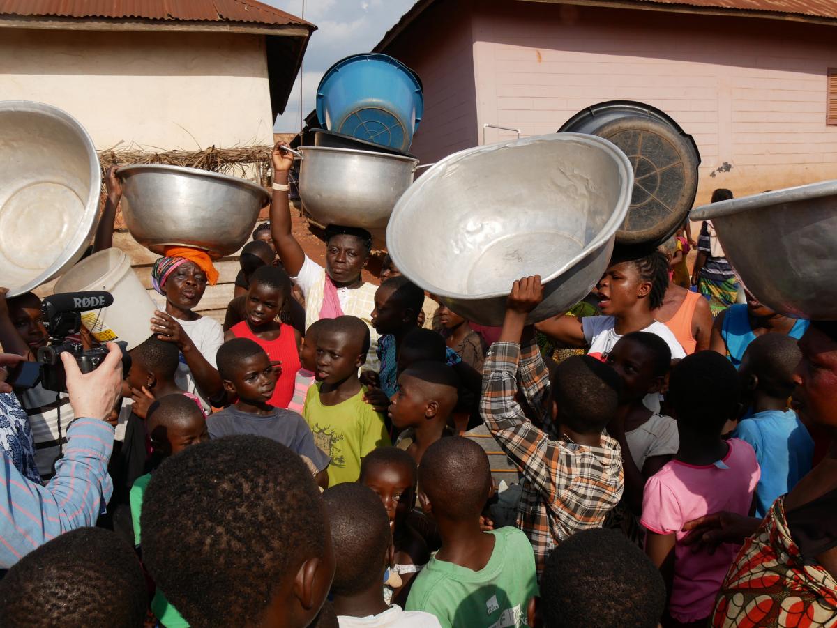 Wamahinso community, Asutifi North district: Pressing for water after the taps went off while they were collecting