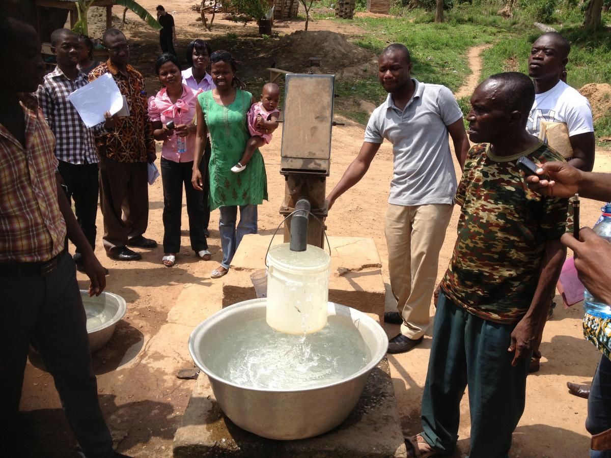 FLOW training Ghana, 2013. Photo: IRC FLOW training Ghana, 2013. Photo: IRC