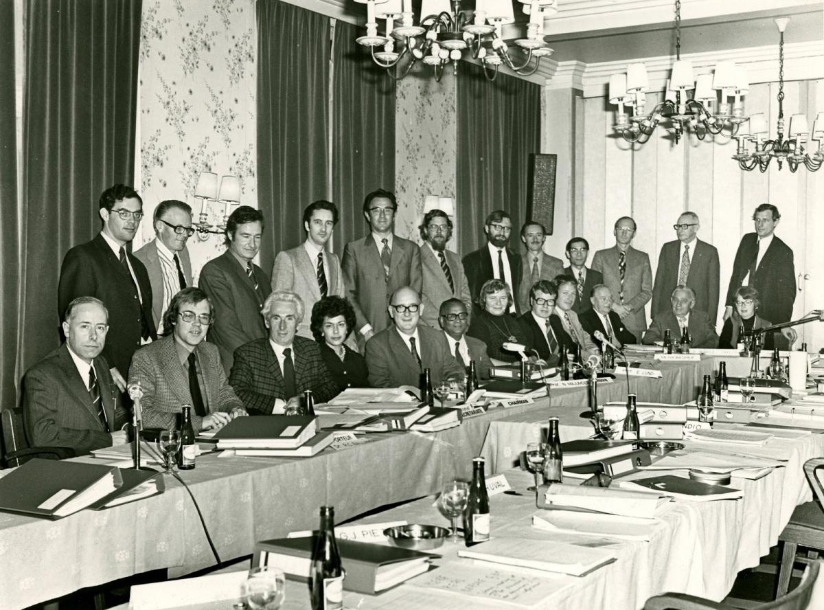 IRC meeting with collaborating institutions in 1970s. Hans van Damme, backrow, 4th from left IRC meeting with collaborating institutions in 1970s. Hans van Damme, backrow, 4th from left
