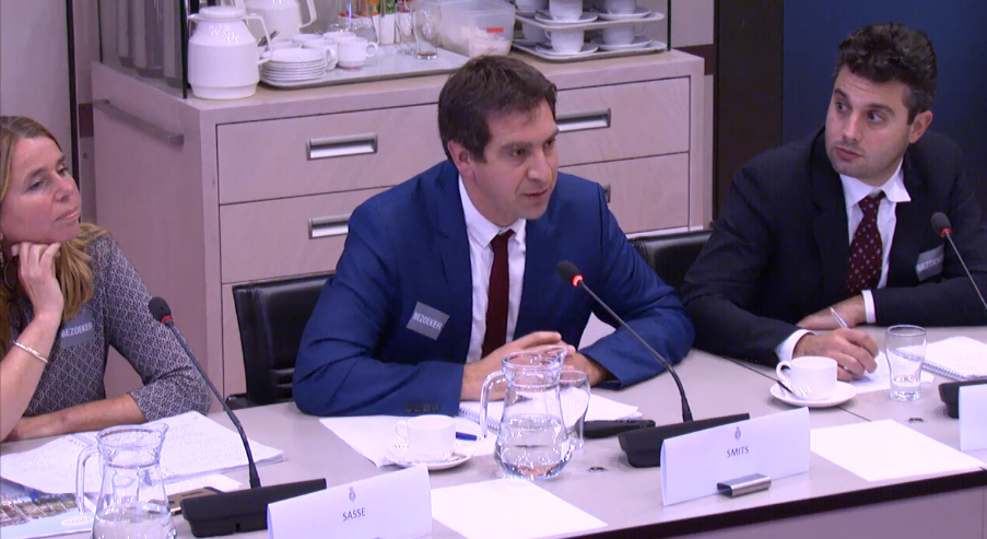 IRC's Stef Smits (centre) presents his case to Dutch Members of Parliament, flanked by Rolien Sasse (left) and Giacomo Galli (right). Screenshot livestream IRC's Stef Smits (centre) presents his case to Dutch Members of Parliament, flanked by Rolien Sasse (left) and Giacomo Galli (right). Screenshot livestream