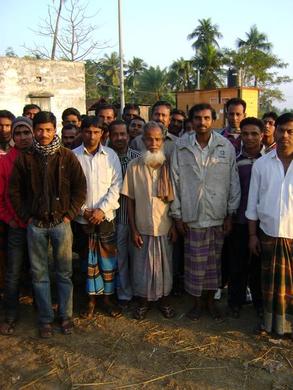Workers at Sahapur Bazaar are pleased with the newly installed latrine. “Bhalo Kaj” they say. “Good Work”
