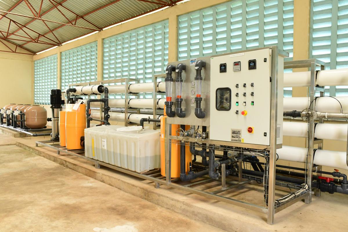 Defluorination of drinking water in Arusha, Tanzania (photo Lukas Kwezi)