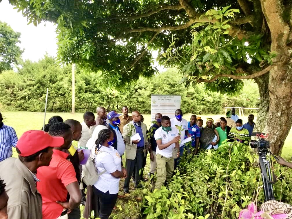 The Catholic church in Kabarole with the leadership of Rt. Rev. Dr. Muhiirwa and state security agencies participate in the city clean up campaign at Mpanga market.
